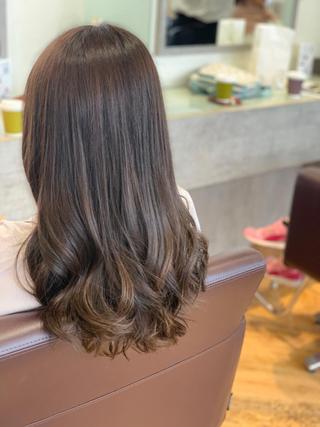 セミロング カラー 古川 永遠のヘアスタイル