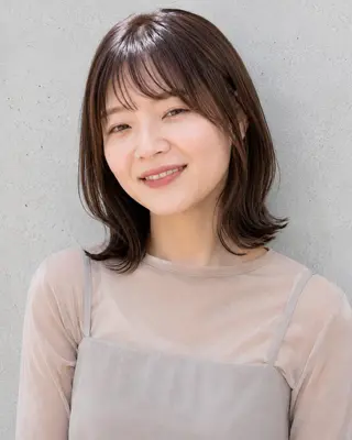 ミディアム 女性カット&カラー モデル⭐️大坂望心のヘアスタイル