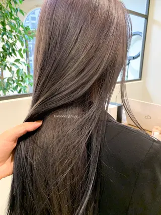 ロング ブリーチなしカラー 🌿脇黒丸 彩のヘアスタイル