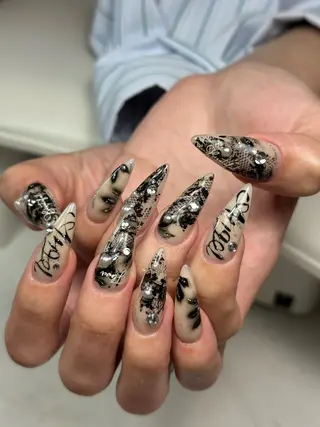 ロング Isinha Nailsのネイルデザイン