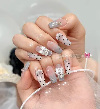 ネイル Blanche Ayaのネイルデザイン