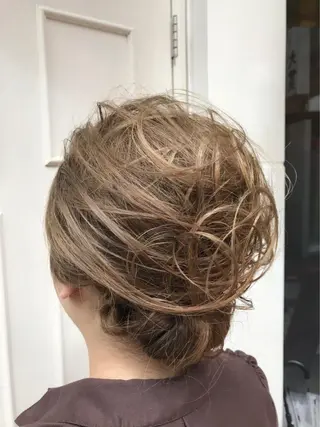 セミロング ヘアアレンジ Blanco Color&Careのヘアスタイル
