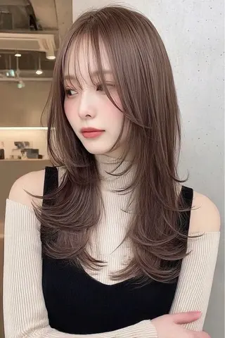 セミロング カラー 韓国×艶ハイトーンが かわいい✨️リオ🍒のヘアスタイル