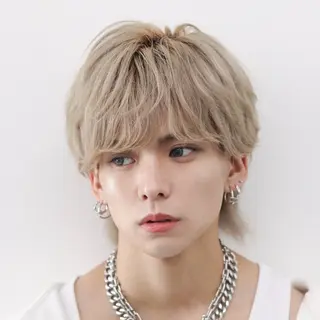 ショート カラー パーマ メンズ 木代 ひめりのヘアスタイル