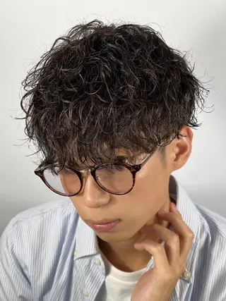 ミディアム 阿賀 佑季のヘアスタイル