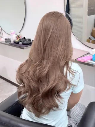 ロング 🖤JIN🖤久留米 ハイトーン 髪質改善のヘアスタイル