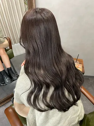 ロング レイヤーカット/透明 感カラー🩵中村友美のヘアスタイル