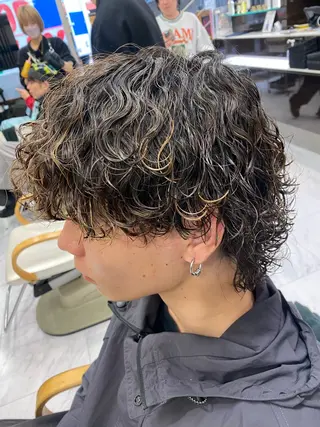 パーマ メンズ 🌴パーマオタク🌴 長谷川　諒佑🌈のヘアスタイル
