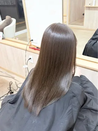 カラー Nanami． 七海のヘアスタイル