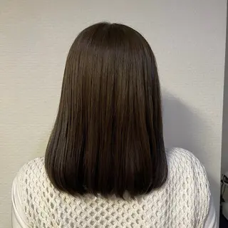 ミディアム カラー シノザキ キナのヘアスタイル