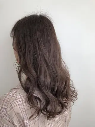 セミロング カラー 【透明感、艶髪】西村 有司のヘアスタイル