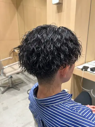 パーマ メンズ 🐲ツイスパ🐲 フェード/龍のヘアスタイル