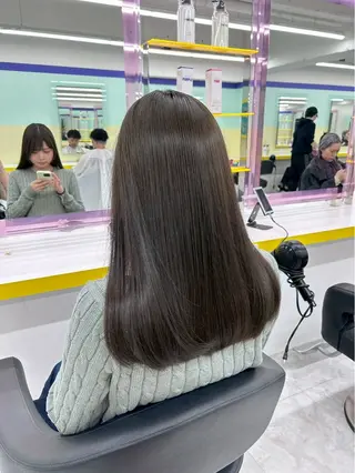 セミロング カラー 韓国っぽ×透け感🪽 Fumi 🤍のヘアスタイル