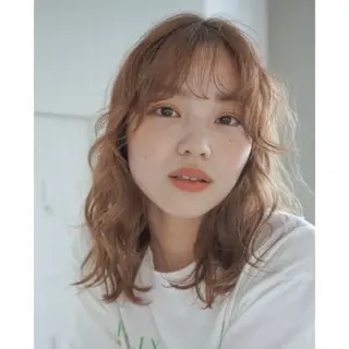 セミロング 似合わせカット× 顔周りカットるな🌛のヘアスタイル
