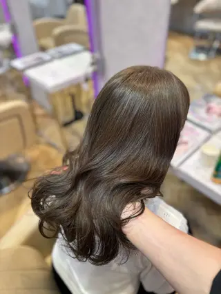 ロング カラー ヘアアレンジ 伊藤 愛士のヘアスタイル