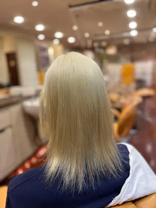 カラー メンズ ✨ホワイトカラー✨ ホワイトブリーチ✨のヘアスタイル