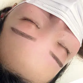アイブロウ 眉毛専門サロン AIREYEBROWのマツエク・マツパデザイン