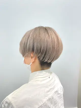 ショート カラー 大石 さやかのヘアスタイル