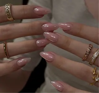 ネイル Pure&Rich Nailのネイルデザイン