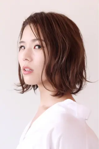 ミディアム カラー 小西 裕大のヘアスタイル