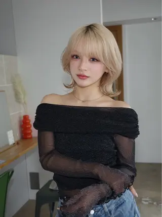 セミロング ゆうり/ 透明感カラーのヘアスタイル