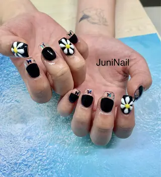ネイル JuniNail 주니네일🇰🇷suのネイルデザイン