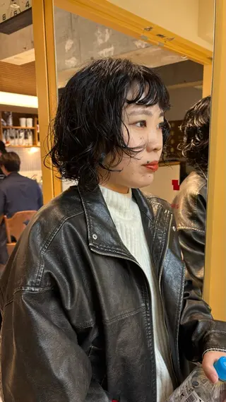 ミディアム パーマ パ ルのヘアスタイル