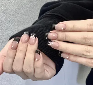 ネイル Pure&Rich Nailのネイルデザイン