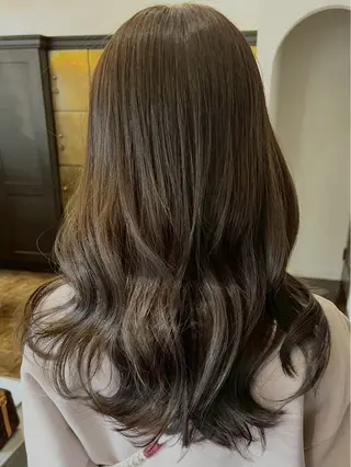 ロング カラー 杉村 南海のヘアスタイル