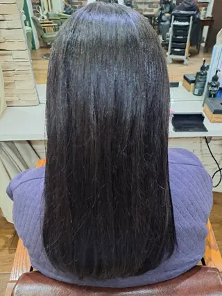 ロング クボ タのヘアスタイル
