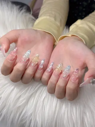 ネイル Lee Nailsのネイルデザイン