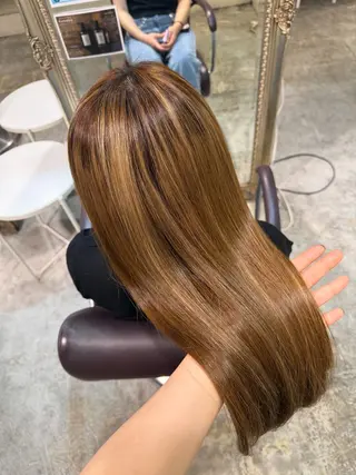 ロング ユ ウカのヘアスタイル