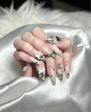 ネイル NEM nailstudioのネイルデザイン