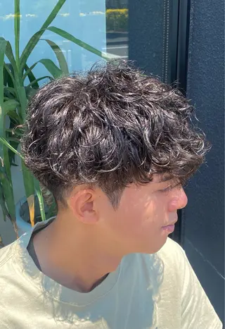 ミディアム パーマ メンズ 谷口 悠生のヘアスタイル