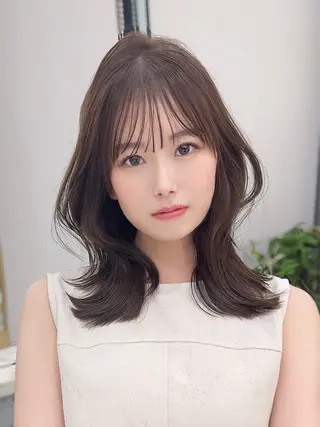 ミディアム ami 顔まわりカット/小顔のヘアスタイル