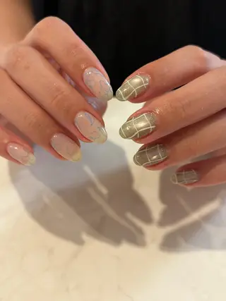 ネイル Salondevi2 isanaのネイルデザイン
