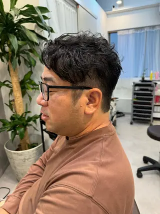ショート パーマ メンズ 似合う髪型見つけます AYAKAのヘアスタイル