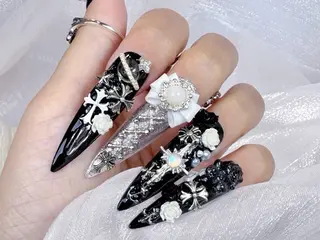 セミロング ティキ Pono Nailsのネイルデザイン