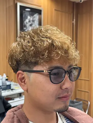 ショート パーマ 有田 光輝のヘアスタイル