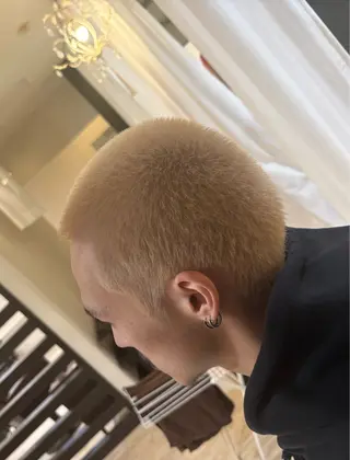 ショート カラー 小野 将史のヘアスタイル
