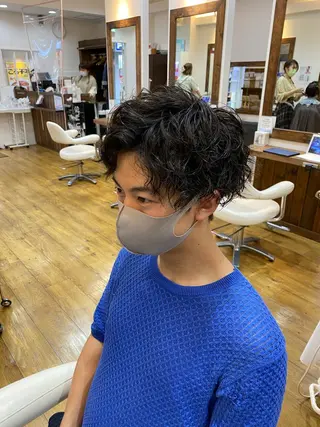 ミディアム パーマ メンズ 原田 涼矢のヘアスタイル