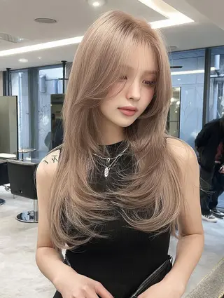 ロング 橋本 眞穂のヘアスタイル