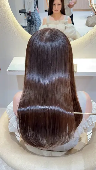 セミロング 縮毛矯正✨🫧 レイヤー川村利幸のヘアスタイル