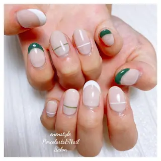 ミディアム ネイル 🐾enen style 🐾のネイルデザイン