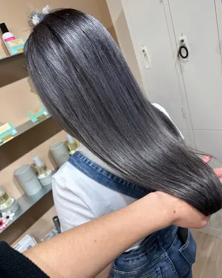 ミディアム 鍵谷 公宏のヘアスタイル