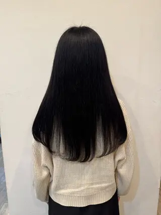 ロング 柘植 里那のヘアスタイル