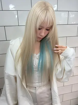 カラー ハイトーン特化🤍 Ayakaのヘアスタイル