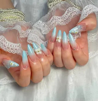 ネイル Rinaky Amee Nailのネイルデザイン