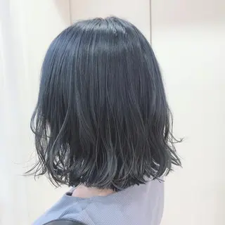 ミディアム カラー TRENCH 相澤 果歩のヘアスタイル