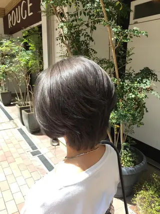ショート カラー hair salon　k2のヘアスタイル